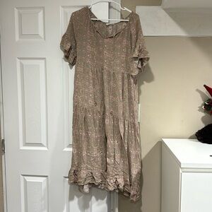 Carly Jean Midi Dress